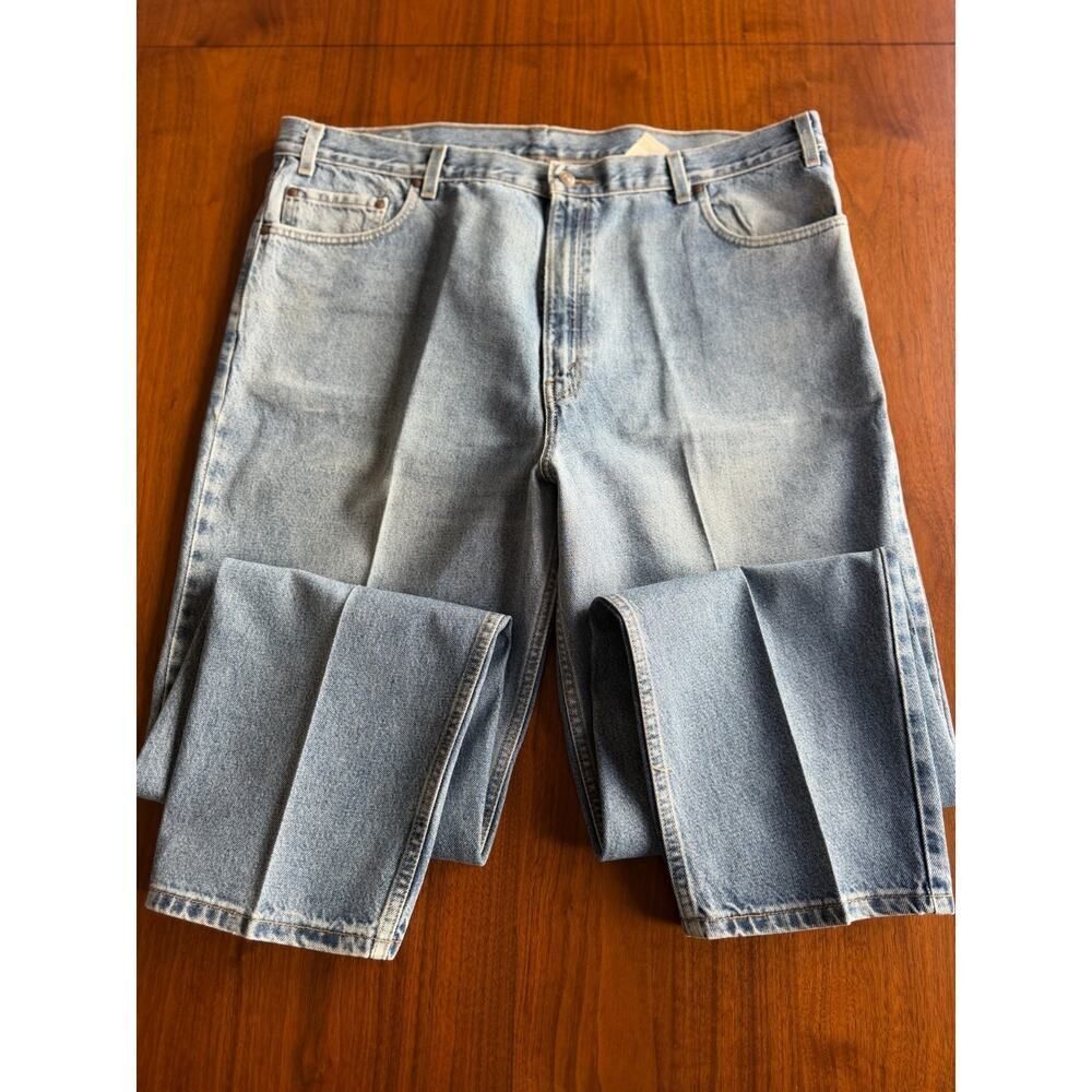 Vintage Levi's 540 Relaxed Fit Jeans Men's Light Wash Denim - Size 44x32